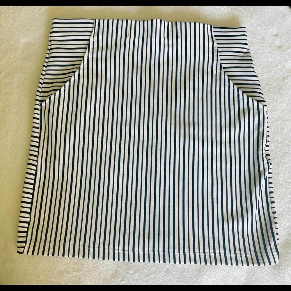 Skirts white black stripes pokers stretch women